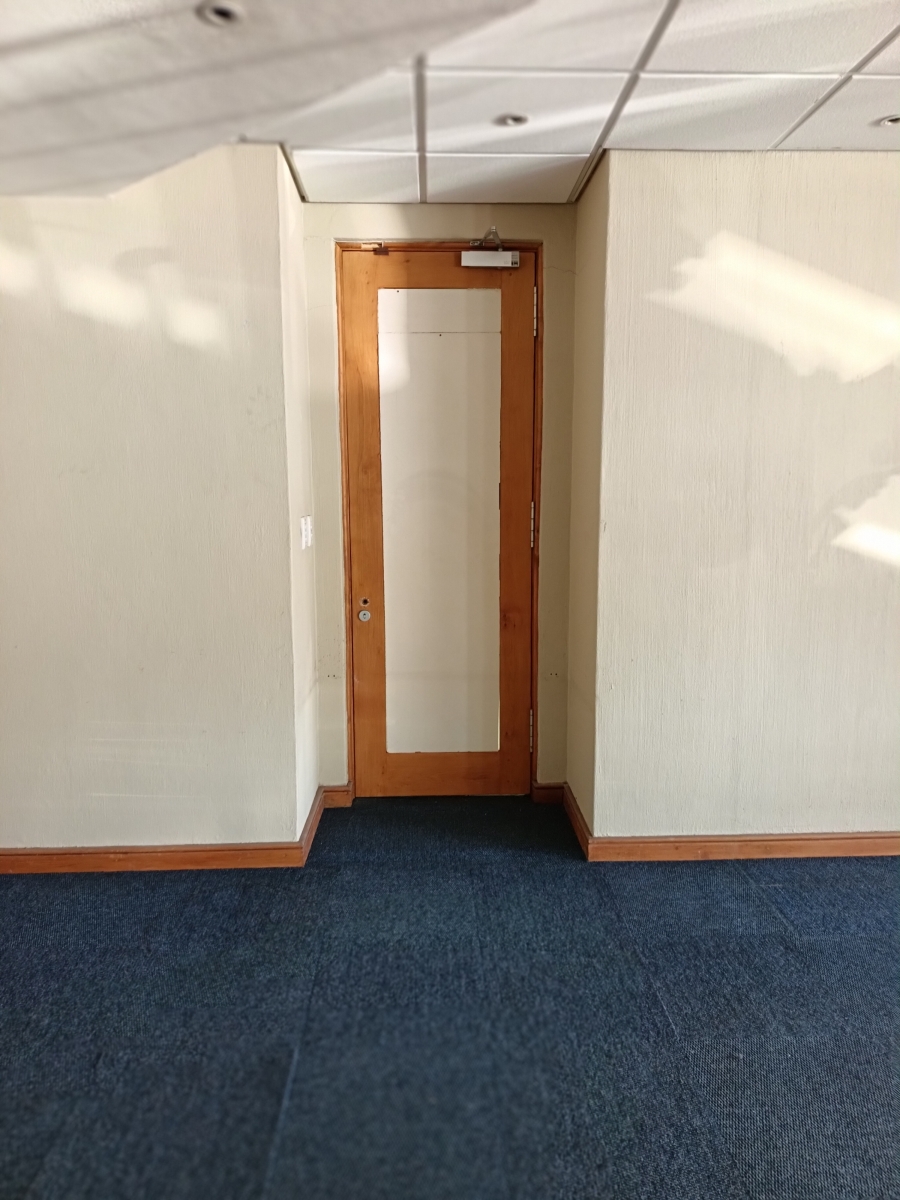 To Let commercial Property for Rent in Bo Oakdale Western Cape